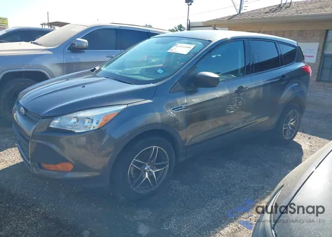 2016 Ford Escape S z USA, uszkodzony, nr VIN 1FMCU0F70GUA44553